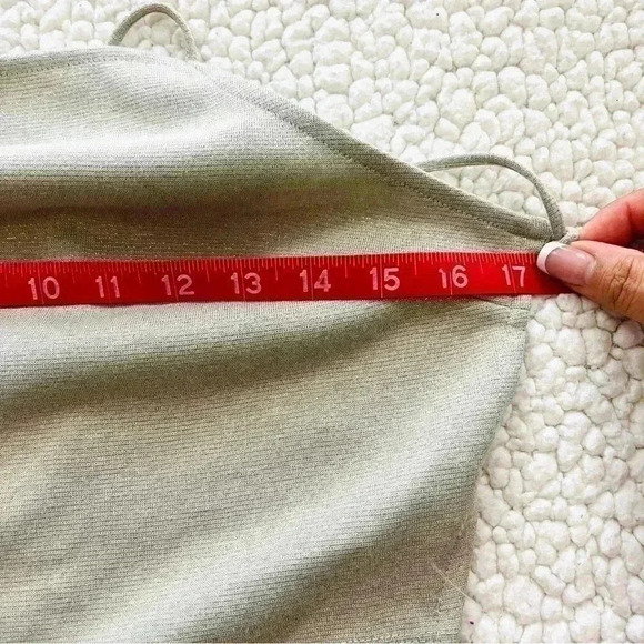 Urban Outfitters Silver Sparkle “70’s” Cropped Tie Back Halter Top Size S - Picture 13 of 13